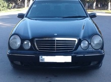 Mercedes E 240, 2000 il
