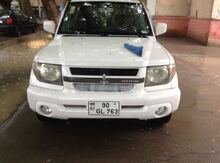 Mitsubishi Pajero io, 2000 il