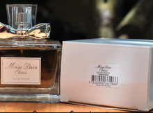 "Miss Dior" ətri