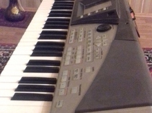 Sintezator "Roland E-50"