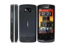 Nokia 700