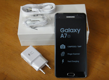 Samsung Galaxy A7 (2016) Gold