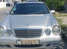 Mercedes E 220, 2000 il