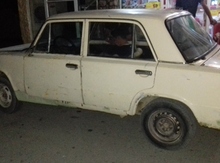 LADA (VAZ) 21011, 1975 il