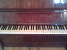 Pianino "Petrof"