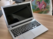 Noutbuk "Acer V5"