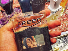 "Creed Aventus" ətri