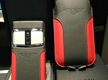 "Vertu Signature touch" üzlüyü