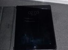 Apple iPad