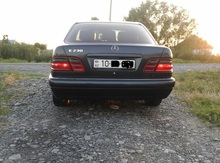 Mercedes E 230, 1996 il