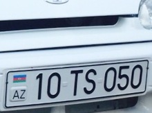 Avtomobil qeydiyyat nişanı - 10-TS-050