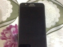 Samsung Galaxy J7