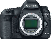 Fotoaparat "Canon EOS 5D Mark III DSLR Camera Body Only"