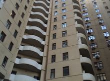3-otaqlı yeni tikili kirayə verilir, E. Akademiyası m., 140 m²