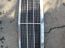 "Mercedes C- klass W202" radiator barmaqlığı
