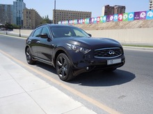 Infiniti FX50, 2008 год