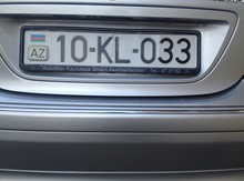 Avtomobil qeydiyyat nişanı - 10-KL-033