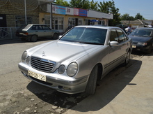 Mercedes E 320, 2000 il