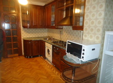 3-otaqlı mənzil kirayə verilir, 28 May m., 80 m²