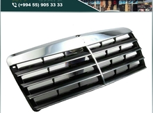 "Mercedes W190" ön radiator barmaqlığı