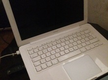 Apple Macbook