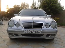 Mercedes E 240, 2001 il