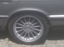 "BMW" təkərləri R18