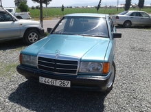 Mercedes 190, 1990 il