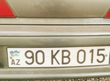 Avtomobil qeydiyyat nişanı - 90-KB-015