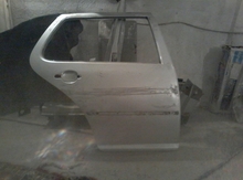 "Volkswagen Golf" qapısı