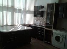 Сдается 3-комн. новостройка, Хатаинский р., 100 м²