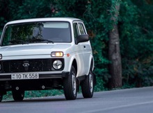 Avtomobil qeydiyyat nişanı - 10-TK-558