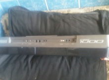 Sintezator "Yamaha PSR 1000"