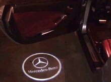 "Mercedes" qapı altı işıqları