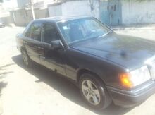Mercedes E 230, 1990 il
