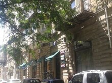 2-комн. квартира, м. Сахиль, 90.0 м²