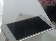 Lenovo S90