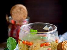 "Goji berry" arıqlama meyvəsi