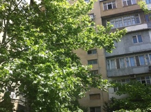 2-otaqlı mənzil, Atatürk pr. 12/78, 60 m²