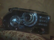 "Range Rover" farası