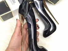 "Carolina Herrera Good Girl" ətri