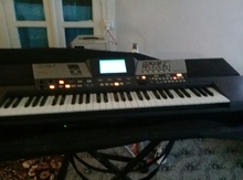 Sintezator "Roland VA 7"