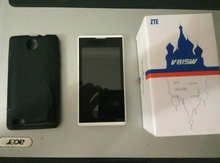 ZTE V815w