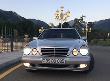 Mercedes E 270, 2001 il