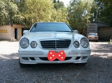 Mercedes E 240, 2000 il