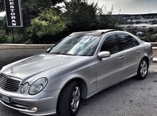Mercedes E 240, 2004 год
