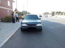 Mercedes E 230, 1990 il