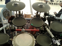 "Drum Yamaha 4" barabanlar