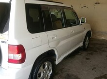 Mitsubishi Pajero io, 2000 il