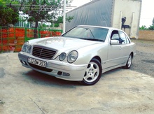 Mercedes E 280, 2001 il